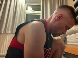 Screen Grab from sluttyleeorme