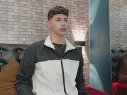 Screen Grab from smith_luxe