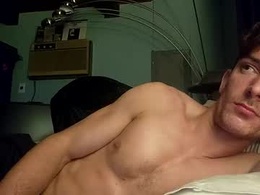 Screen Grab from snackyyyy