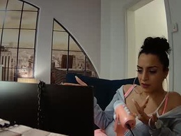 Screen Grab from snaxysky