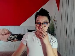 Screen Grab from soffy_skye