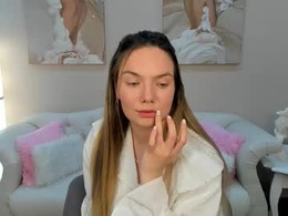 Screen Grab from sophiasimon1
