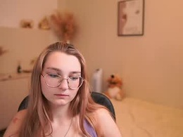 Screen Grab from sophielux18