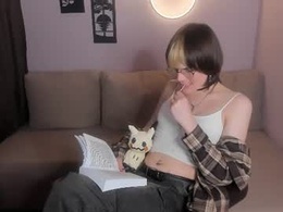 Screen Grab from sowlmate_sterling