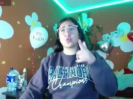 Screen Grab from spicydoll4