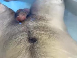 Screen Grab from stankynutts