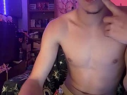 Screen Grab from starryvari