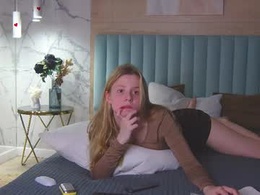 Screen Grab from stefie_wells