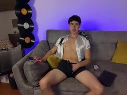 Screen Grab from stolas_ying