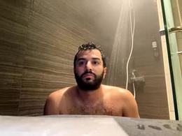 Screen Grab from studguro123