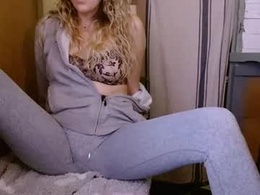 Screen Grab from sub_scarlett