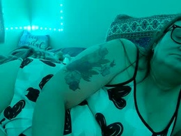 Screen Grab from submissivelilslut4u