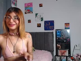 Screen Grab from sweet_ela12