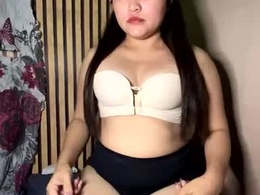 Screen Grab from sweet_maeyyy