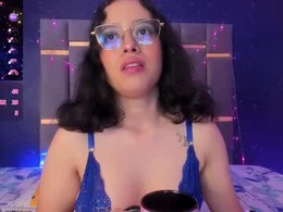 Screen Grab from sweetanniie_