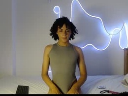 Screen Grab from sweetcurlyboy