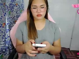 Screen Grab from sweetloridreams