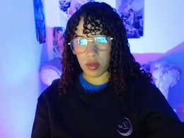 Screen Grab from sweetluna_luna