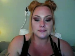 Screen Grab from sweetsinz_