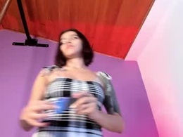 Screen Grab from sweett_heartt_