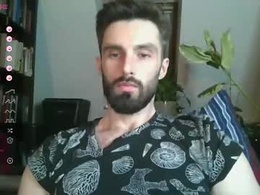Screen Grab from sweettom69