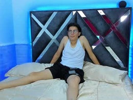 Screen Grab from sweety__boy_