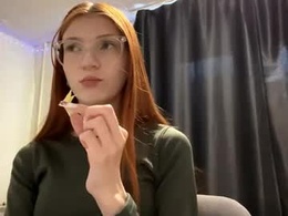 Screen Grab from tangeladelreal