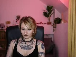 Screen Grab from tattooedblondee18