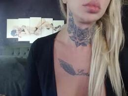 Screen Grab from tatuada_safada