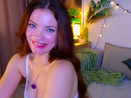 Screen Grab from taylla_nouelll