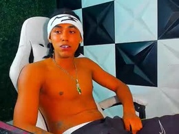 Screen Grab from taylor_bigdick18