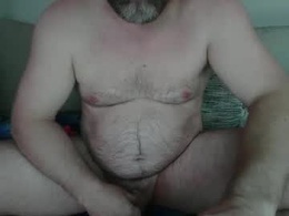Screen Grab from tbiz82