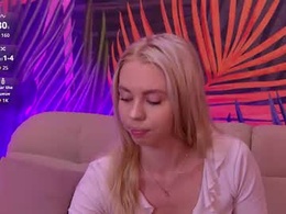 Screen Grab from tessaadora