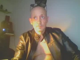 Screen Grab from thecurvedcoxx