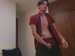 Screen Grab from thiago_vega1