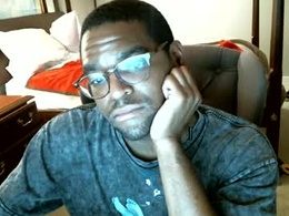 Screen Grab from thicbottomboi97