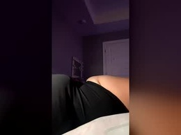 Screen Grab from thickkcloudz