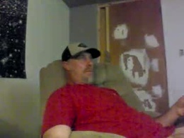 Screen Grab from throbbinghood11612451
