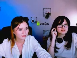 Screen Grab from tina_blade_