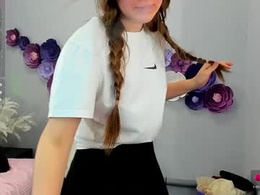 Screen Grab from tiny_girl_18