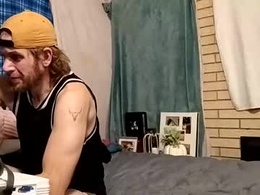 Screen Grab from tinylilred