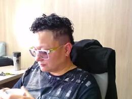 Screen Grab from tomboy_jzz
