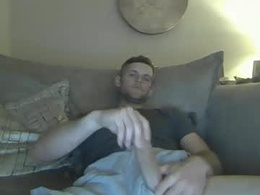 Screen Grab from tommietommie123