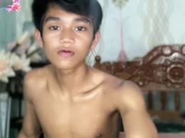 Screen Grab from toothlessxx