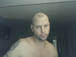 Screen Grab from topgun884697