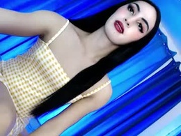 Screen Grab from touch_my_body_daddy