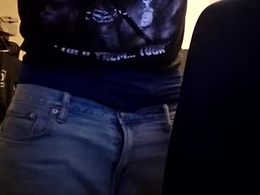 Screen Grab from traxxxman1