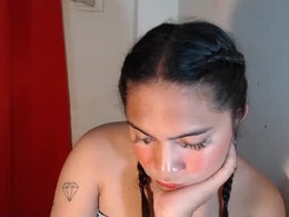 Screen Grab from trixie_fuck69