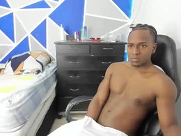 Screen Grab from troy_stonee