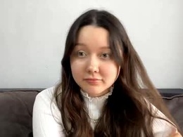 Screen Grab from twannastilts